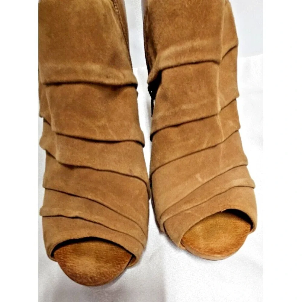 Naya GENESIS Suede Leather Peep Toe‎ Bootie Zip Up Bamboo Heels Size 9W